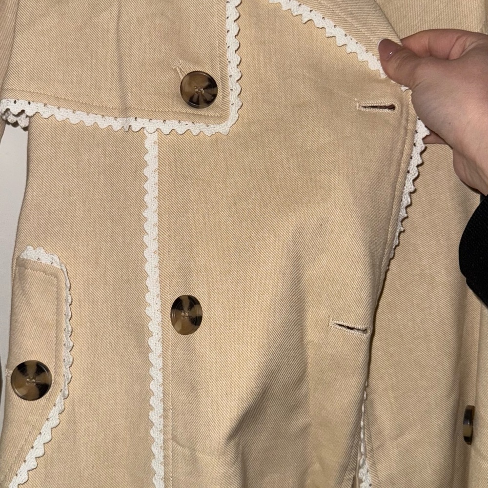 Beige Trench Coat with White Scalloped Trim by - Picture 4 of 4